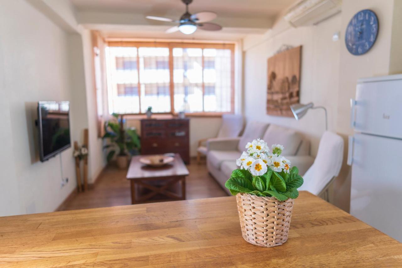 מאלגה City Center Next To The Beach 2 Bedrooms Apartment מראה חיצוני תמונה