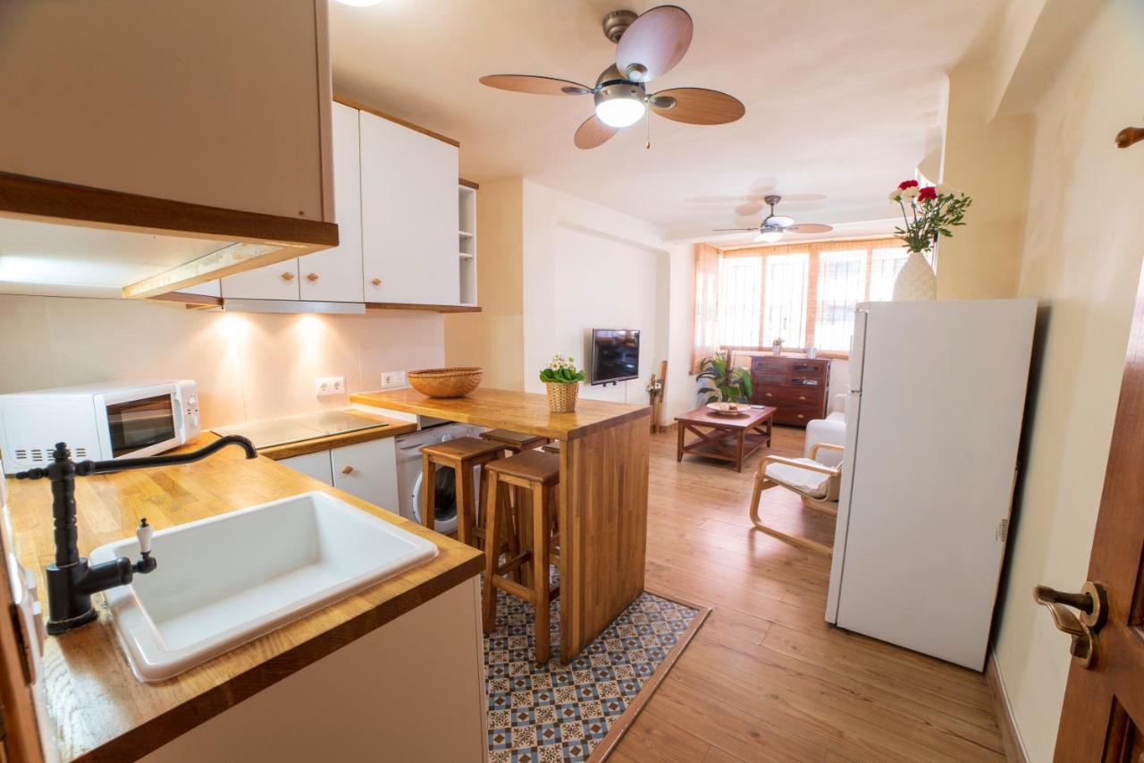 מאלגה City Center Next To The Beach 2 Bedrooms Apartment מראה חיצוני תמונה